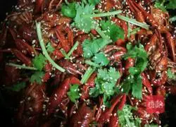 Illustration of how to make spicy crayfish 6