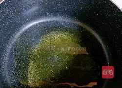 Illustration of how to make fried beans and shredded pork 12