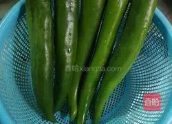 Illustration of how to make stuffed peppers 10