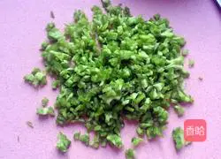 Illustration of how to make bitter melon and scrambled eggs 4