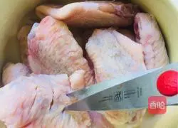 Illustration of how to make Coke chicken wings 2