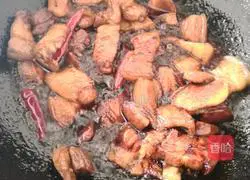 Illustration of how to make braised pork and potatoes 8