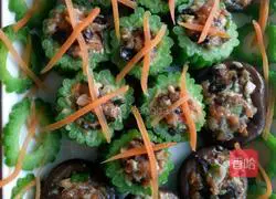 Illustration of New Steamed Mushrooms and Bitter Melon Stuffed 4