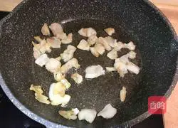 Illustration of how to make fat fried lotus root 6