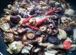 Illustration of how to cook chicken with mushrooms 17