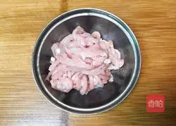Illustration of how to make shredded ginger pork 3