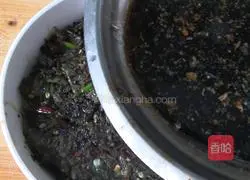 Illustration of how to make sauerkraut and pork belly 12