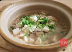 Illustration of how to make salted fish and tofu pot 10