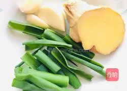 Illustration of how to make spicy chicken 2