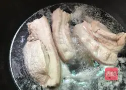 Illustration of how to make sauerkraut and pork belly 1