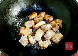 Home-style Braised Pork Ribs and Potatoes Recipe Illustration 5