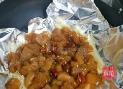 Illustration of how to make tinfoil chicken breasts 6