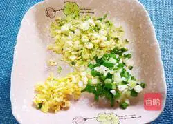 Illustration of how to make garlic vermicelli and baby cabbage 3