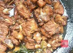 Illustration of how to make sweet and sour spareribs 6 