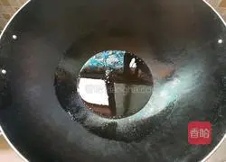 Illustration of how to make spicy loach 3