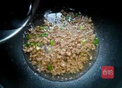 Illustration of how to make minced meat vermicelli 7