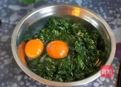 Illustration of how to make scrambled eggs with wild shepherd's purse 2