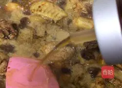 Illustration of braised local chicken 10