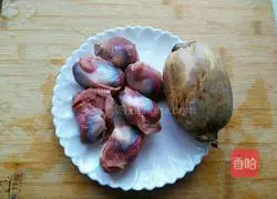 Illustration of how to make fried duck gizzards with lotus root 1