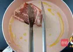 Fresh baby food, nutritious and low-fat, pan-fried steak [Little Deer Fresh] Recipe 6