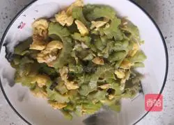 Bitter Melon Scrambled Egg Recipe Illustration 8