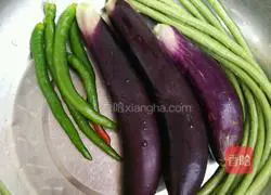 Illustration of how to make eggplant and beans 1