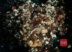 Illustration of how to make spicy crayfish 4