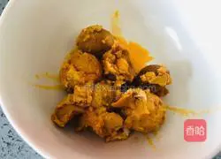 What kind of divine delicacy is this? Salted egg yolk chicken wings are so delicious.Illustration of how to make them 2