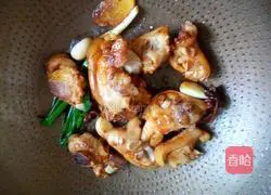 Illustration of how to make pig's feet stewed with peanuts 5