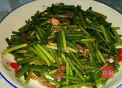 Illustration of how to make fried meat with garlic sprouts 5