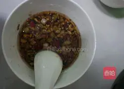 Illustration of the second way to eat a chicken (scallion chicken) 4