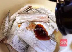 Illustration of how to make fried hairtail 5