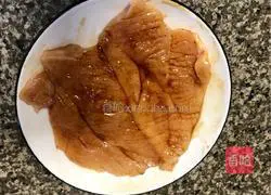 Illustration of how to make fried chicken steak 4