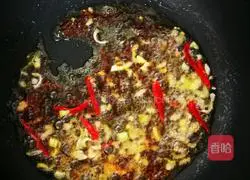 Illustration of how to stir-fry dried tofu with garlic moss 5