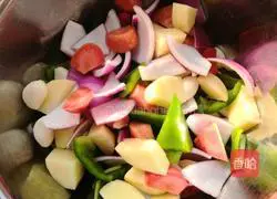 Illustration of how to make roasted turkey legs with vegetables 4