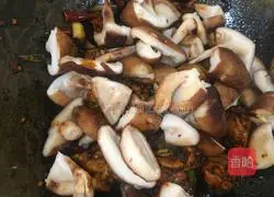 Illustration of how to make mushroom and chicken nuggets 13