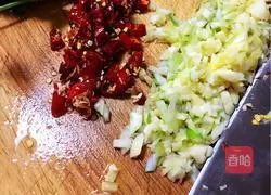 Illustration of how to make boiled beef 3