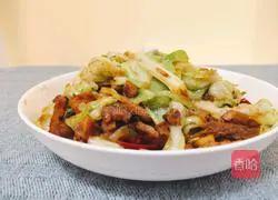 Illustration of how to make stir-fried pork with cabbage that goes well with rice 8