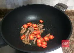 Illustration of how to make black pepper steak and stir-fried mushrooms 6