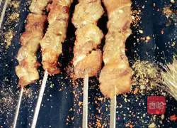Marinated Illustration of how to make barbecue mutton skewers 5