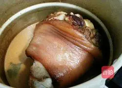 Illustration of how to cook elbow stew 8