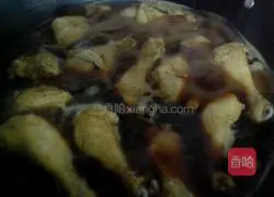 Illustration of how to make soy sauce chicken legs 4