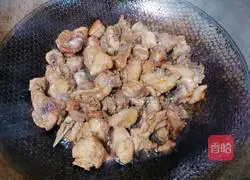 Illustration of how to make Mushroom Chicken Bento 7