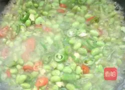 Illustration of how to make minced meat and green beans 5