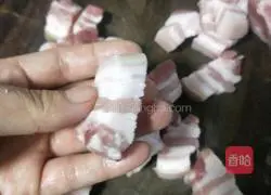 Illustration of how to cook pork belly with soybean sauce 2