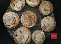 Illustration of how to make lean meat stuffed with mushrooms 4