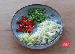 Illustration of how to make steamed chicken wings with black bean sauce 2