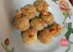 Illustration of how to make golden shrimp balls 13