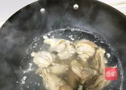 Illustration of how to make chicken stewed with dried potatoes 3