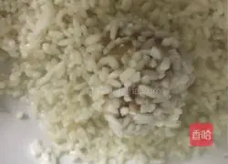 Illustration of making mushroom glutinous rice balls 7